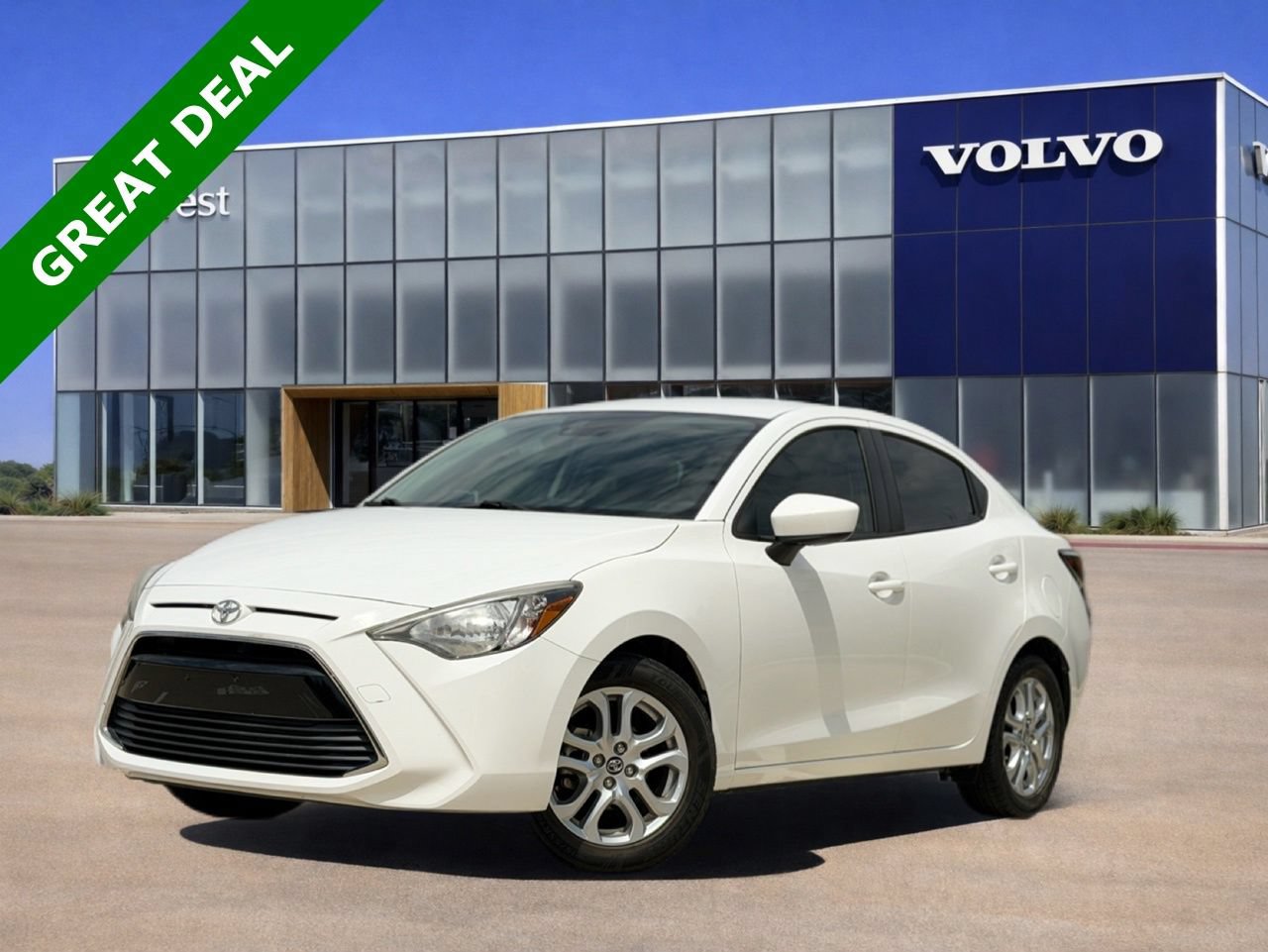 Used 2018 Toyota Yaris iA FWD image 1