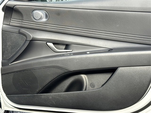 Certified 2025 Hyundai Elantra SEL image 14