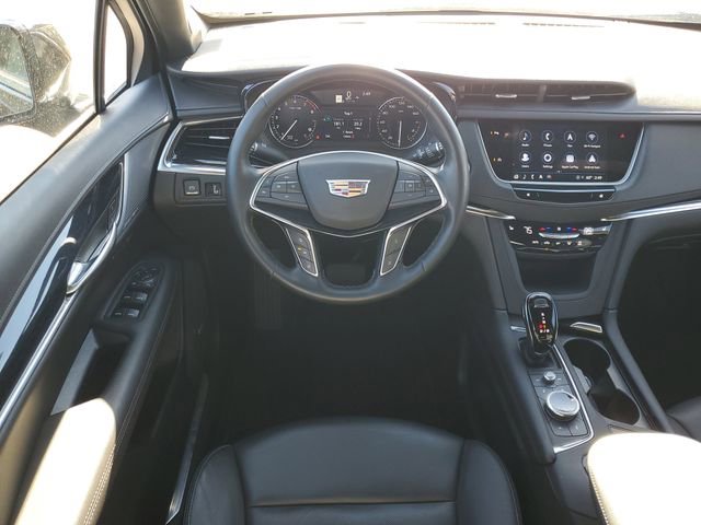 Used 2025 Cadillac XT5 Premium Luxury image 28