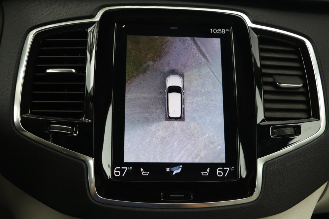 Used 2022 Volvo XC90 T6 Momentum AWD/4WD image 25