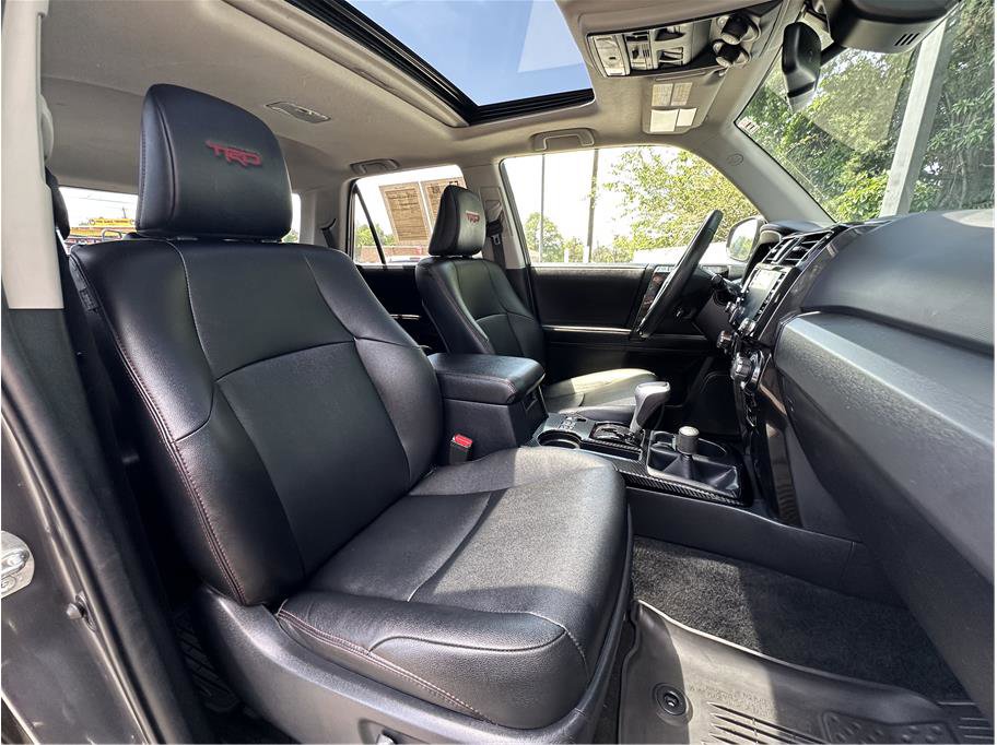 Used 2022 Toyota 4Runner TRD Off-Road Premium AWD/4WD image 4