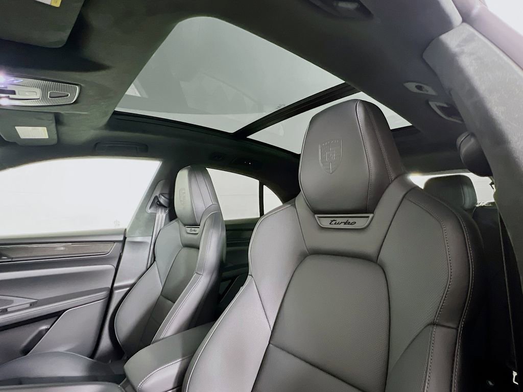 New 2026 Porsche Macan Turbo Electric image 14