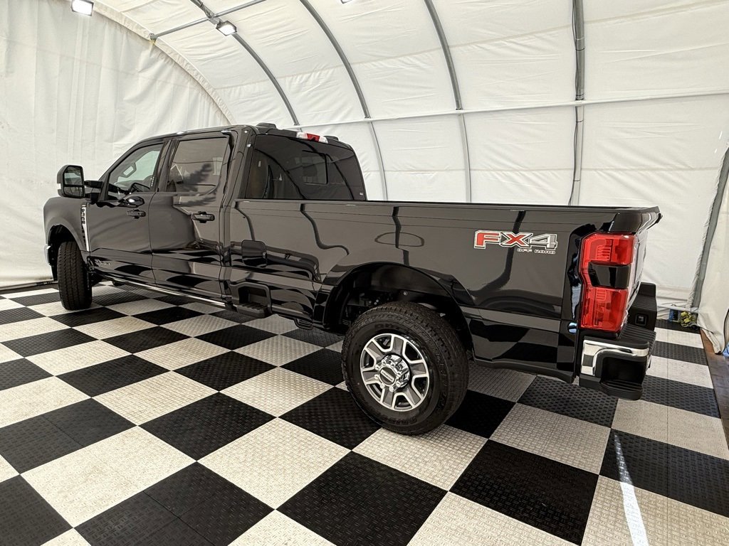 New 2026 Ford F350 4x4 Crew Cab Super Duty image 2