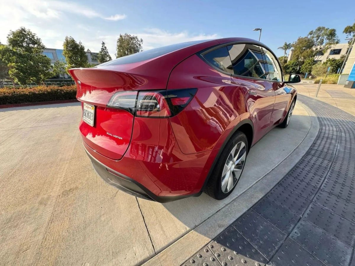 Used 2023 Tesla Model Y Long Range AWD/4WD image 7