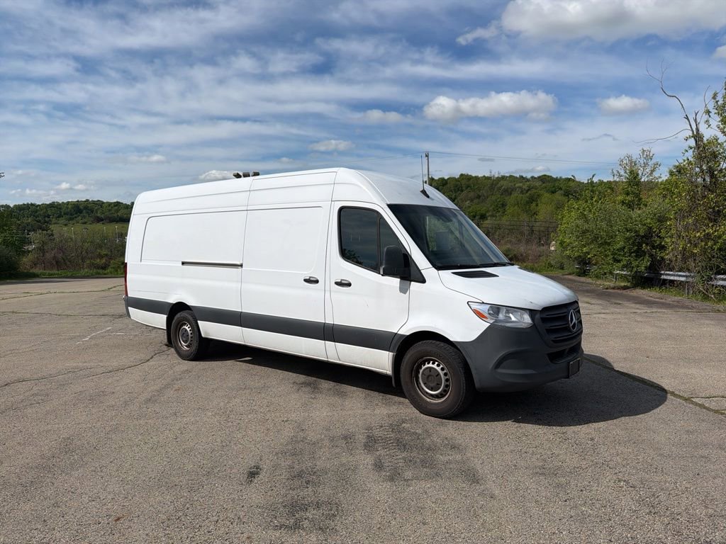Used 2022 Mercedes-Benz Sprinter 2500 image 1
