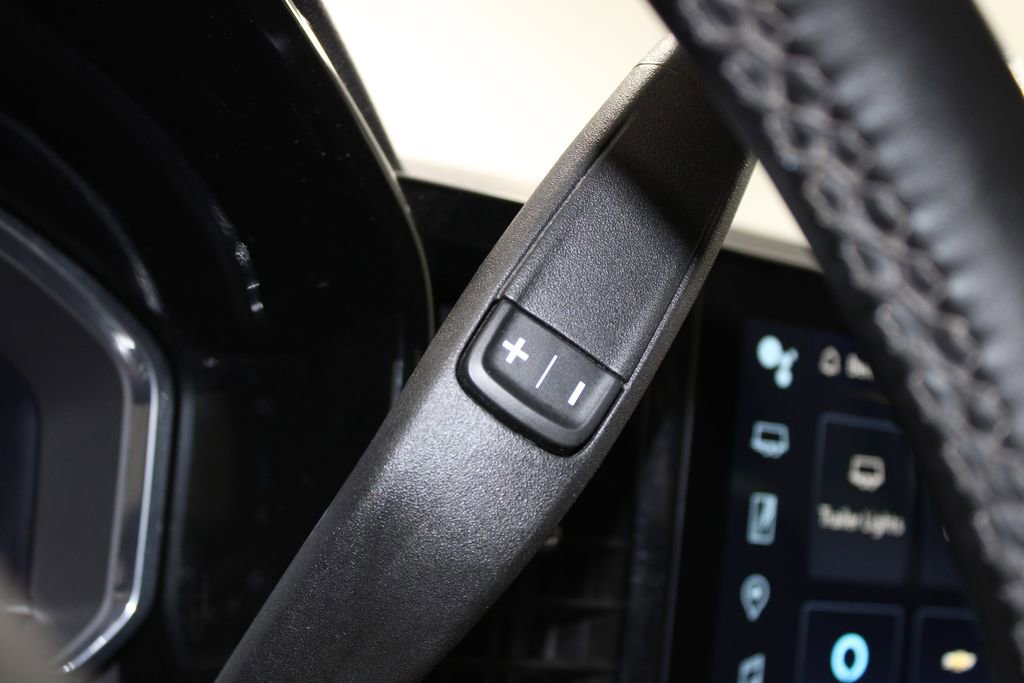 Used 2024 Chevrolet Silverado 1500 LT image 37