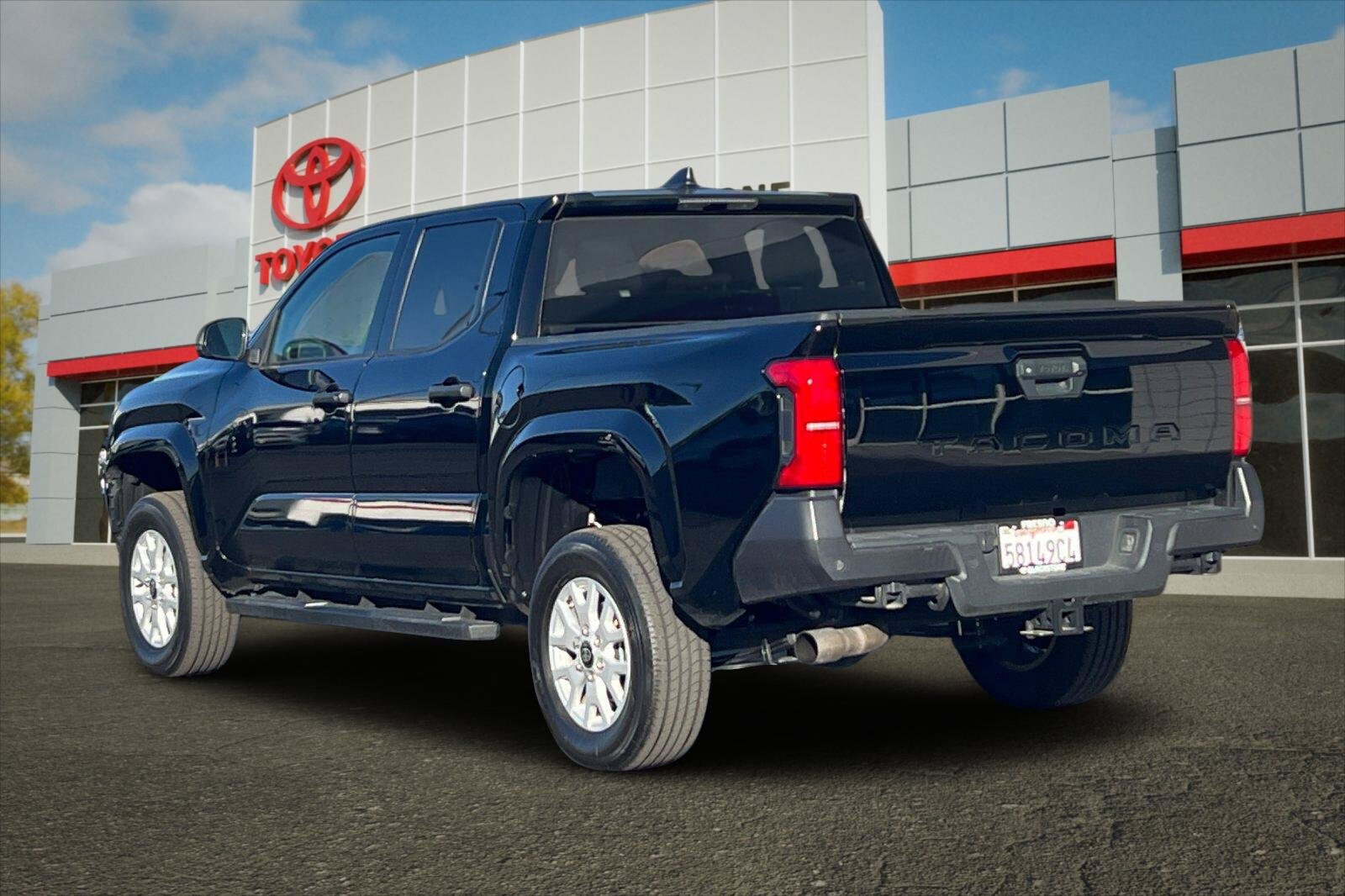 Certified 2024 Toyota Tacoma SR w/ SR Upgrade Package RWD image 5