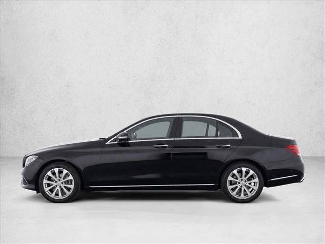 Used 2017 Mercedes-Benz E 300 image 4