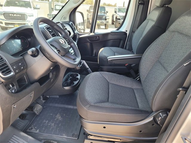 New 2025 RAM ProMaster 1500 w/ Quick Order Package 22G SLT image 10