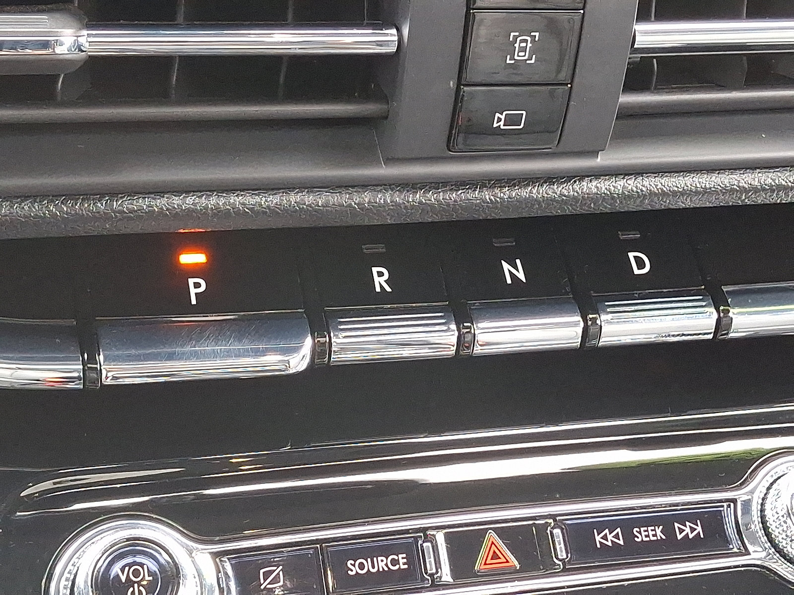 Used 2022 Lincoln Corsair Reserve w/ Elements Package image 15