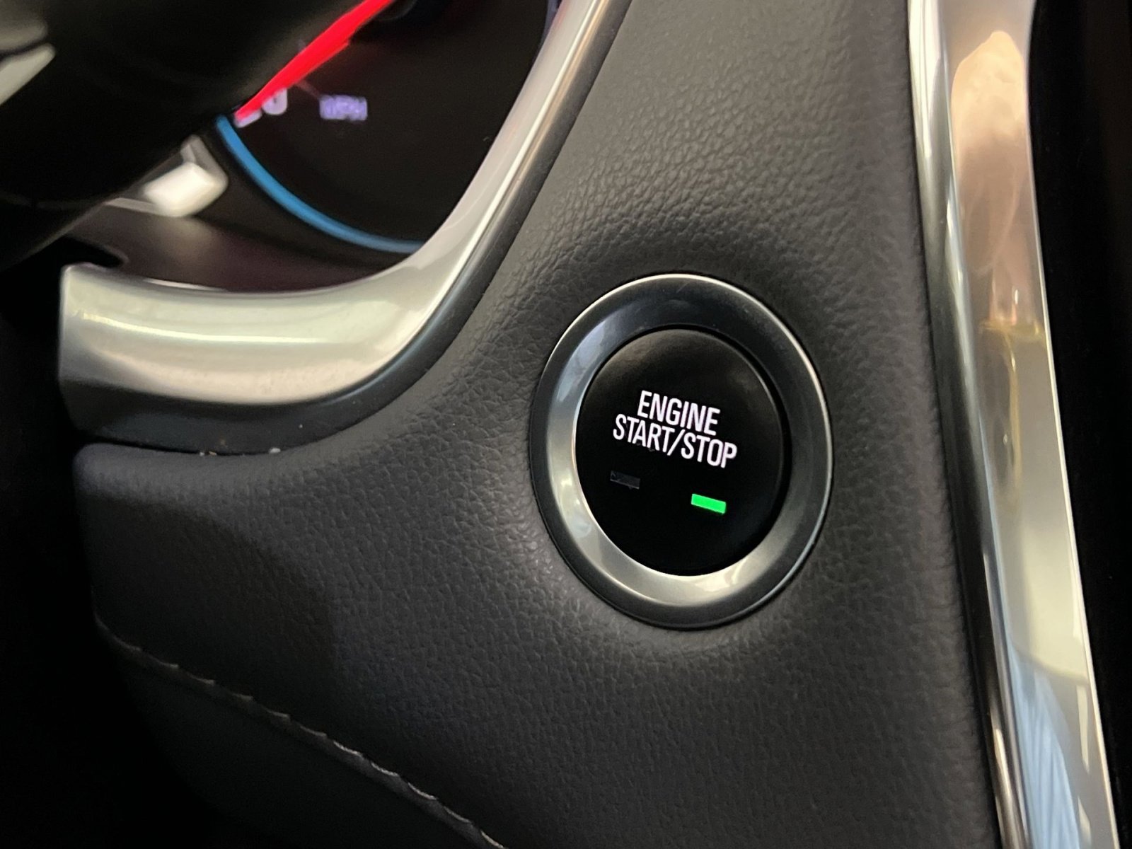 Used 2020 Chevrolet Traverse LT image 36