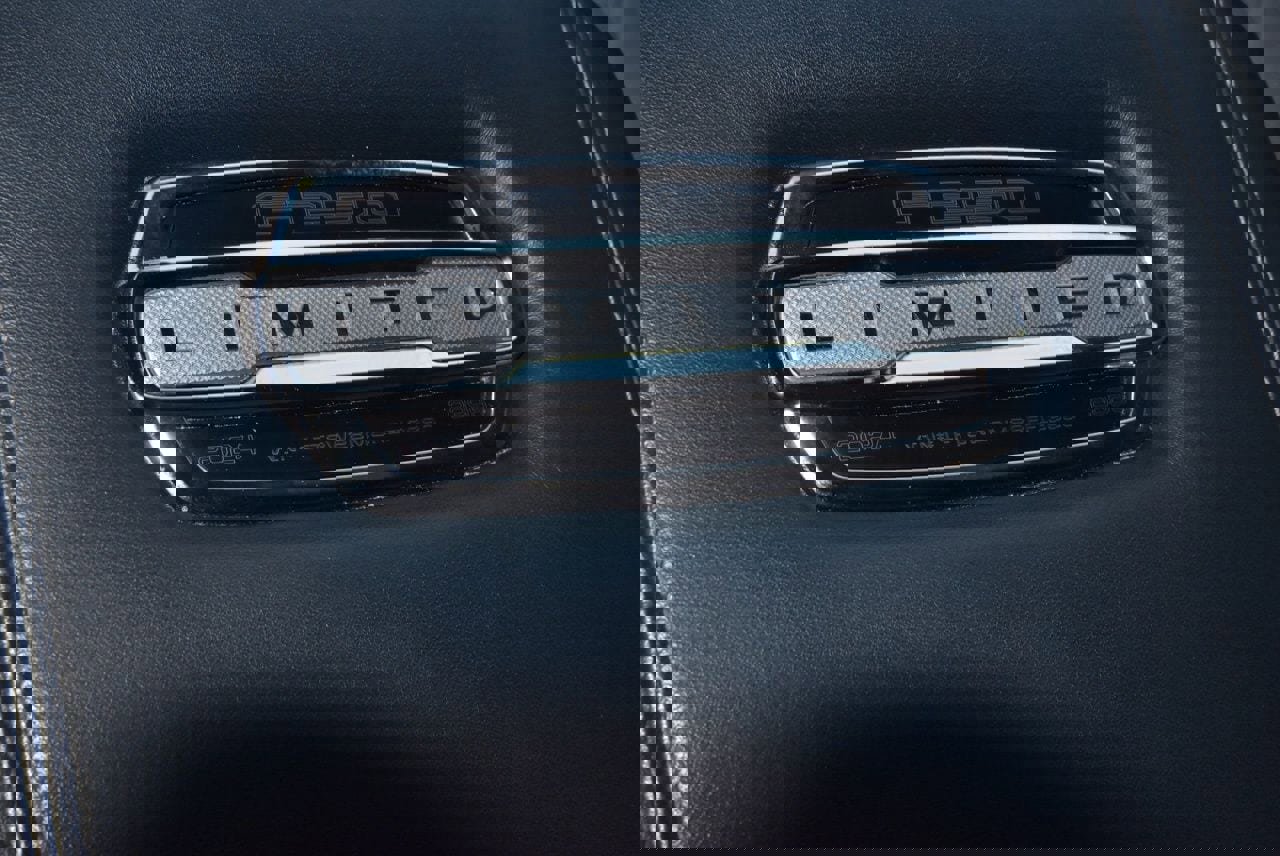 Used 2024 Ford F250 Limited w/ FX4 Off-Road Package image 31