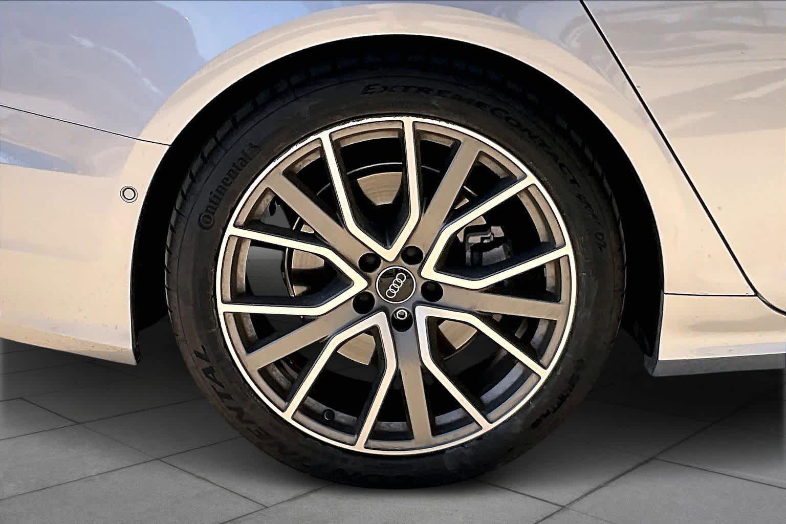 Used 2023 Audi A6 Premium Plus w/ Premium Plus Package image 11