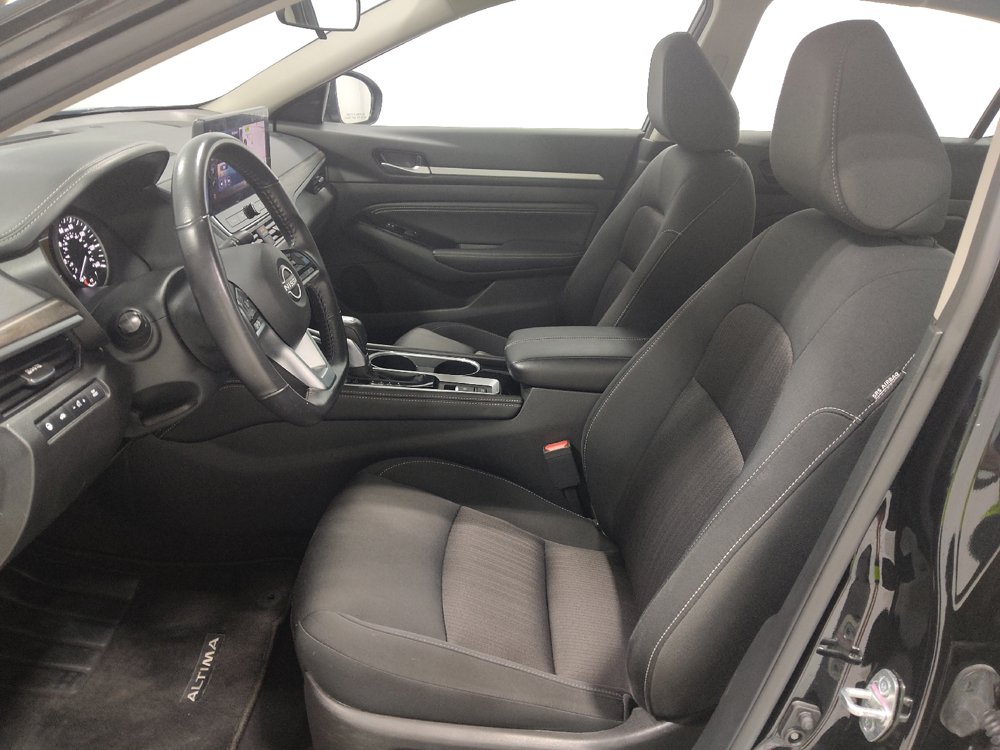 Used 2023 Nissan Altima 2.5 SV w/ SV Premium Package AWD/4WD image 17