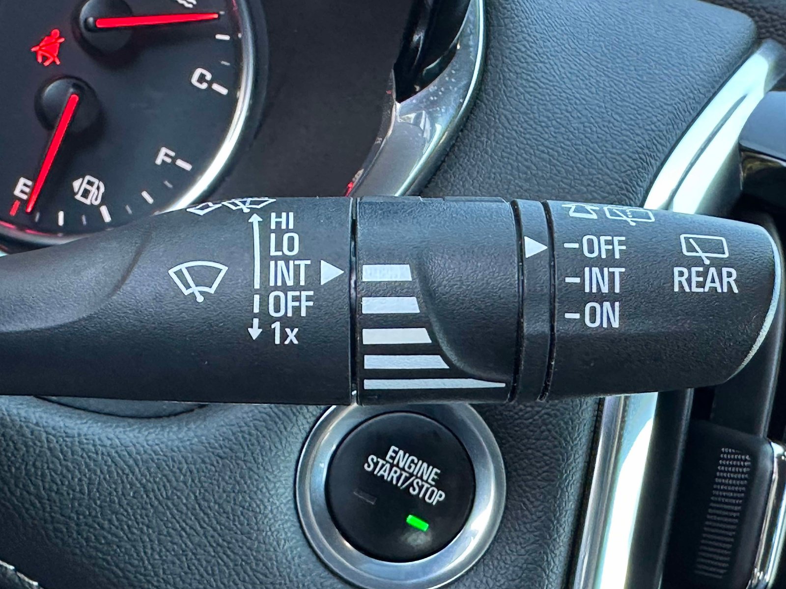 Used 2023 Chevrolet Traverse Premier w/ LPO, Floor Liner Package FWD image 15