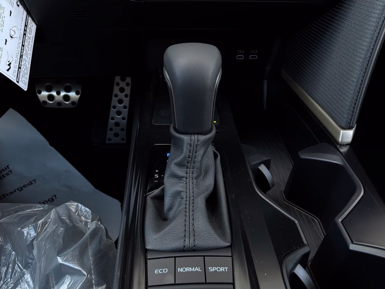 New 2026 Toyota Camry SE w/ Convenience Package FWD image 24