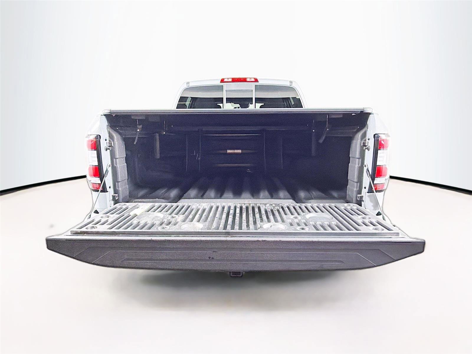 Used 2022 Nissan Frontier PRO-4X AWD/4WD image 14