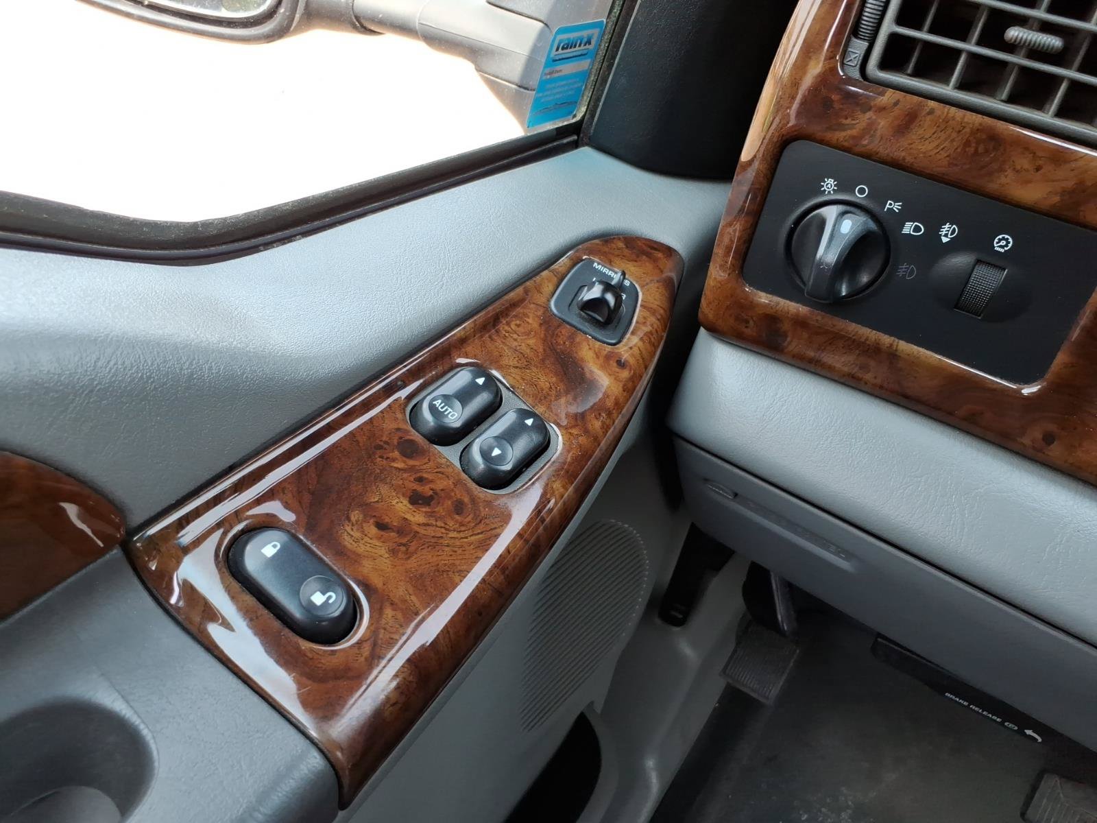 Used 2004 Ford F250 Lariat AWD/4WD image 19