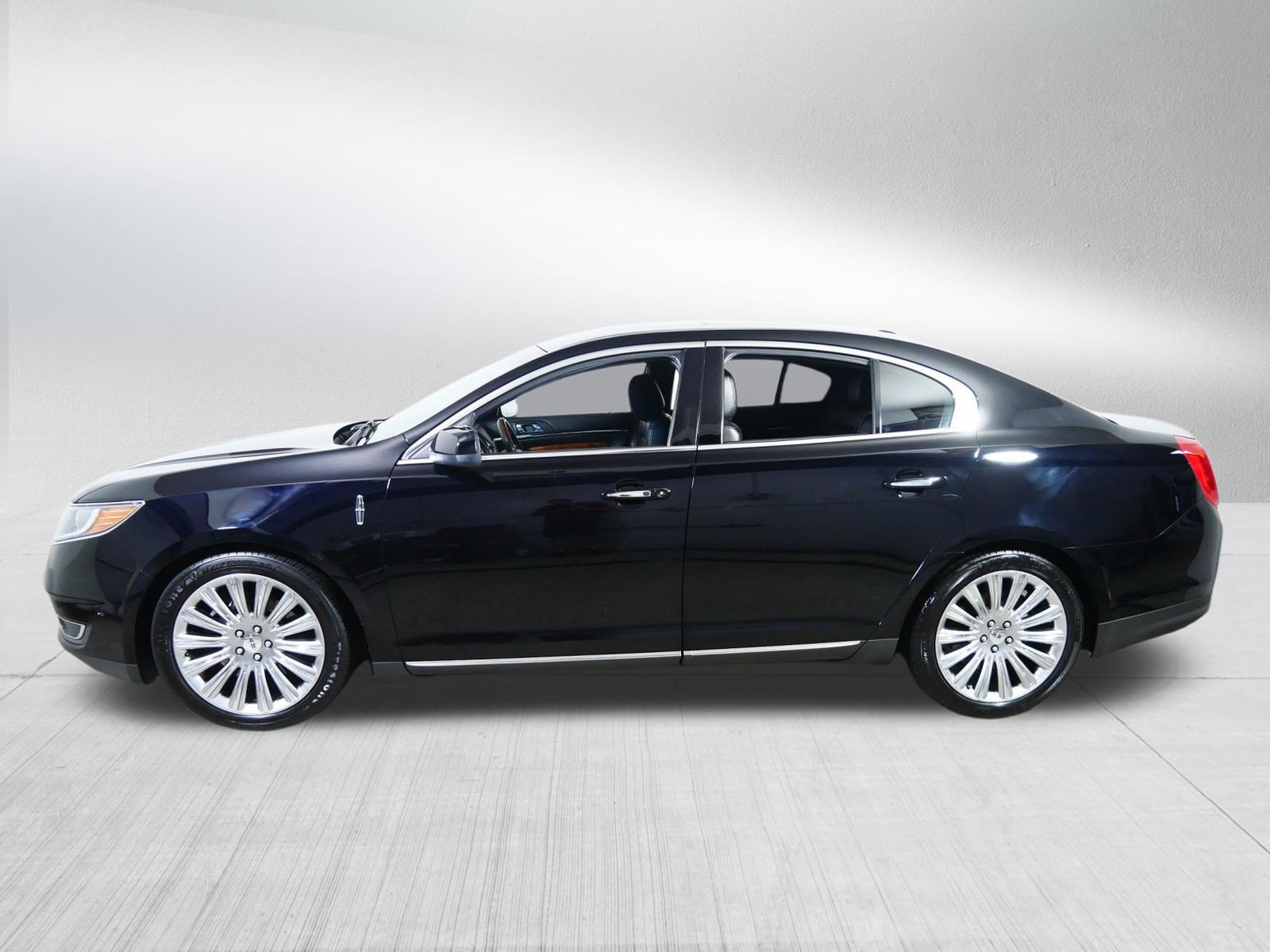 Used 2016 Lincoln MKS AWD w/ Equipment Group 101A image 4