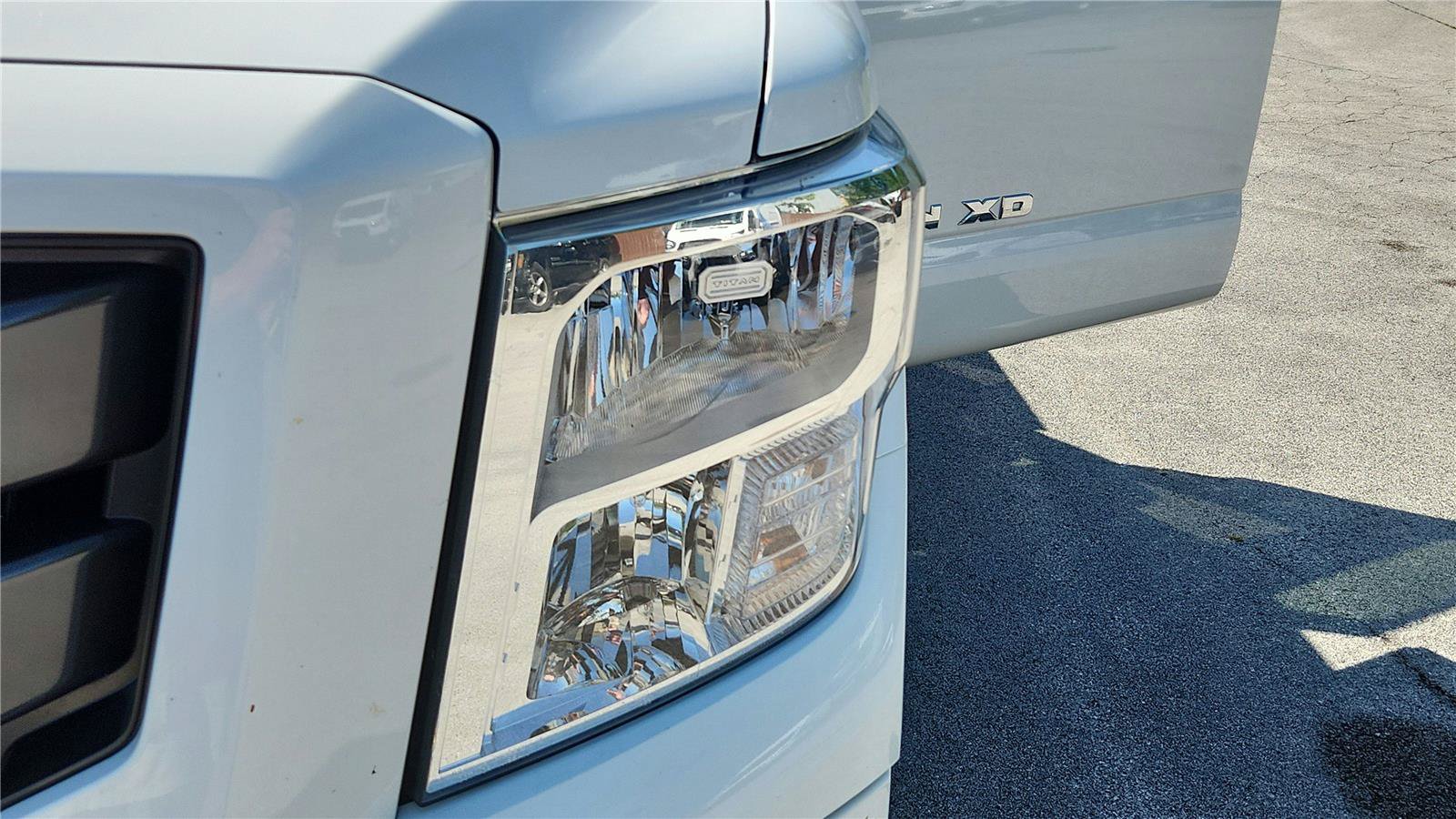 Used 2022 Nissan Titan SV AWD/4WD image 10