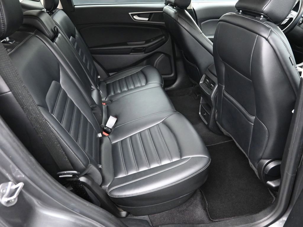 Used 2023 Ford Edge SEL image 8