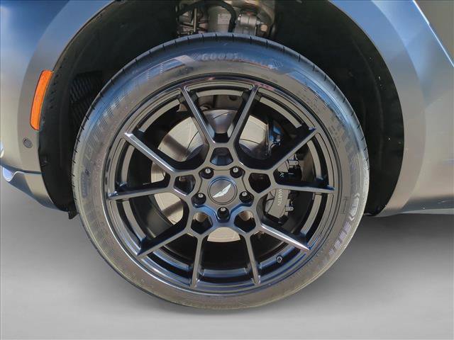 Used 2022 Aston Martin DBX image 26