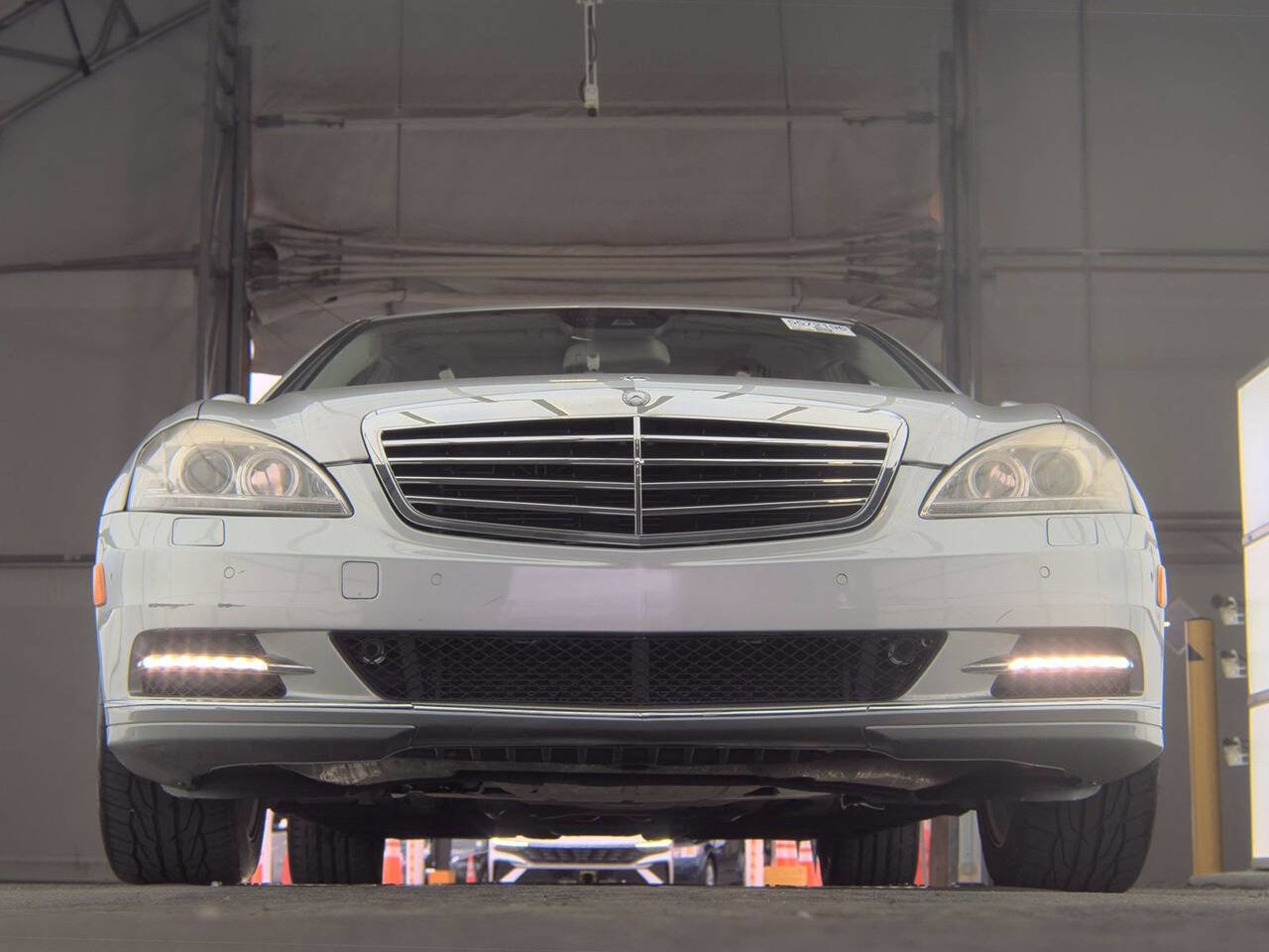 Used 2010 Mercedes-Benz S 550 image 5