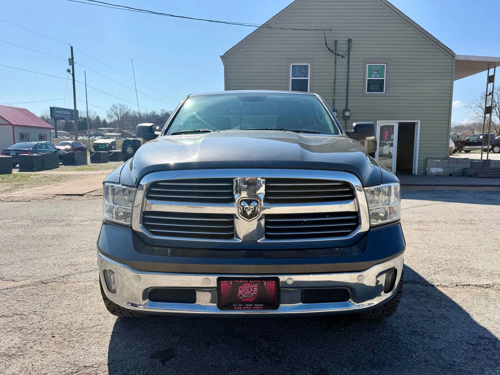 Used 2018 RAM 1500 Lone Star AWD/4WD image 2