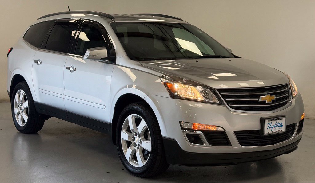 Used 2017 Chevrolet Traverse LT w/ Style and Technology Package AWD/4WD image 6