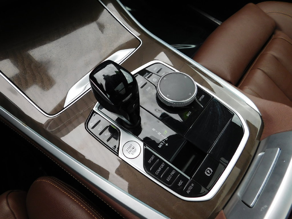 Used 2022 BMW X5 xDrive40i AWD/4WD image 26