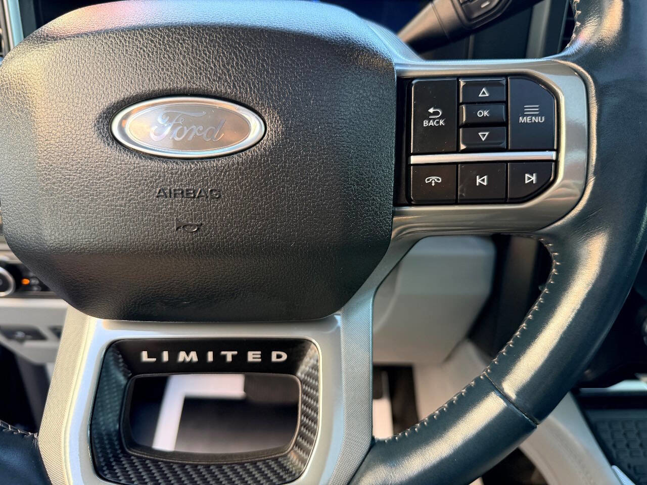 Used 2024 Ford F450 Limited w/ FX4 Off-Road Package image 26