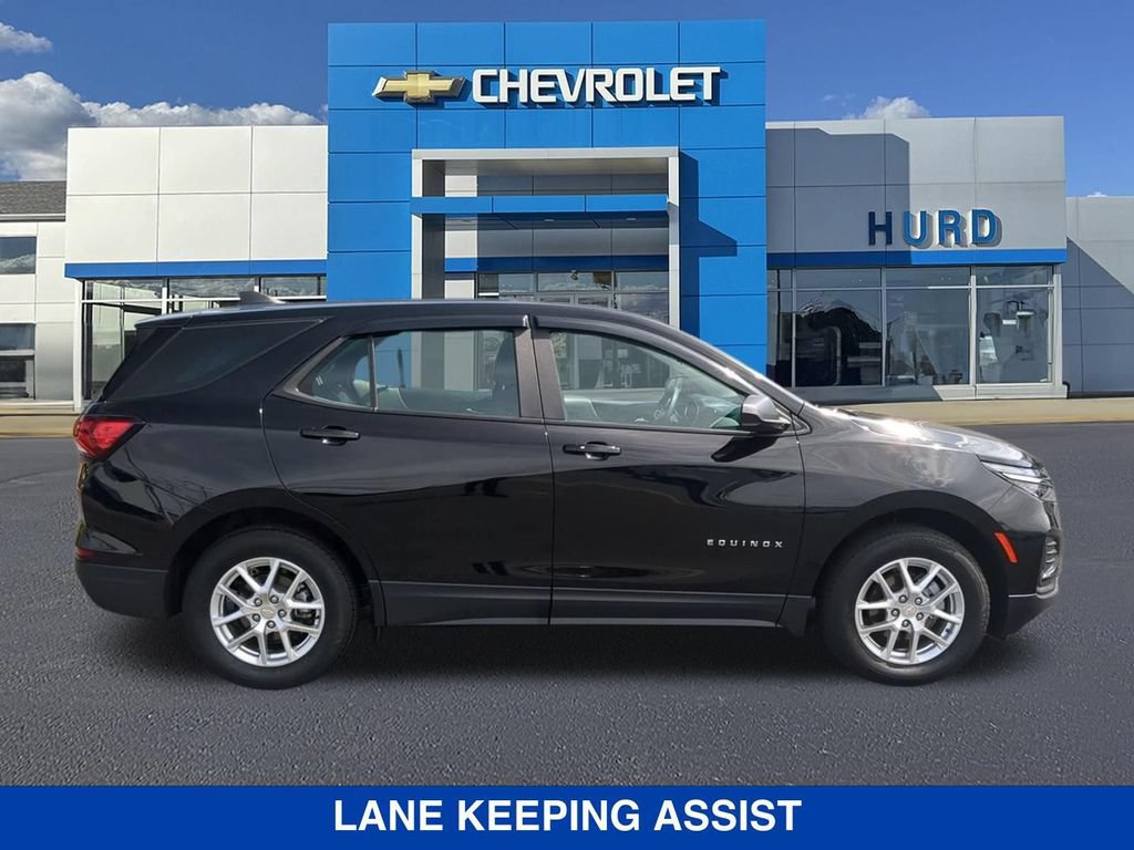 Used 2024 Chevrolet Equinox LS AWD/4WD image 3