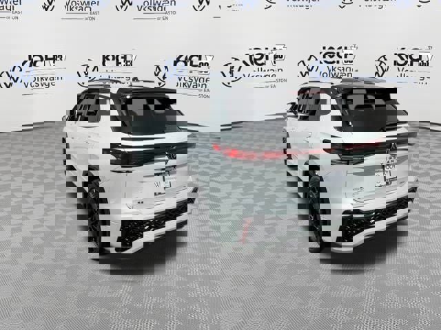 New 2026 Volkswagen Tiguan SE R-Line image 7