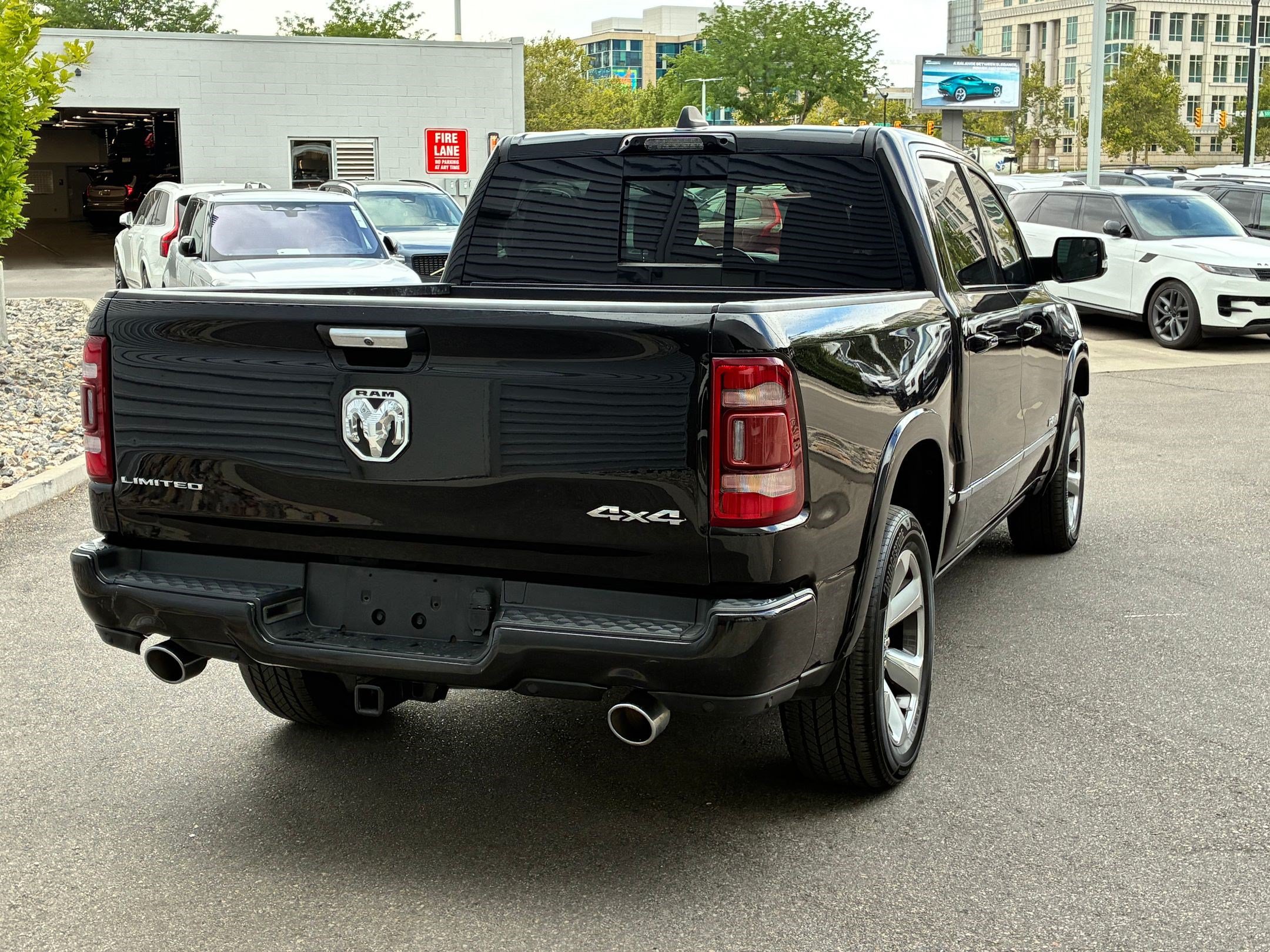 Used 2022 RAM 1500 Limited AWD/4WD image 3