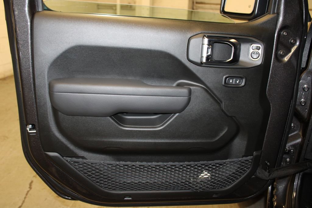 New 2025 Jeep Wrangler Sport S image 19