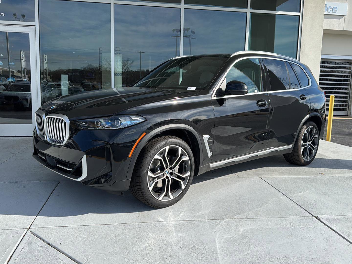 New 2026 BMW X5 xDrive40i image 2
