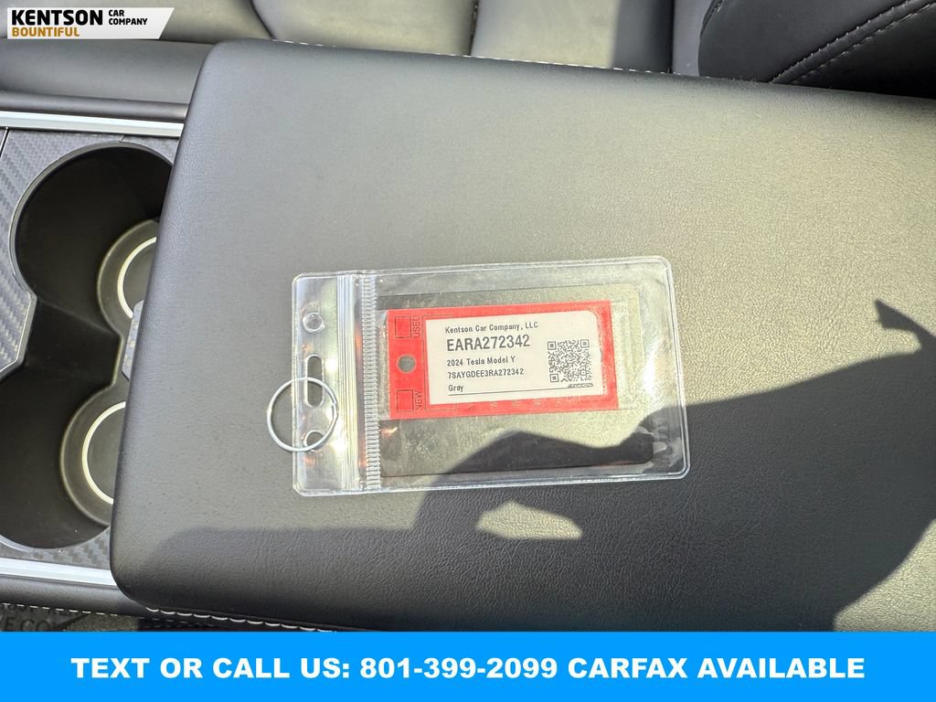 Used 2024 Tesla Model Y Long Range AWD/4WD image 30