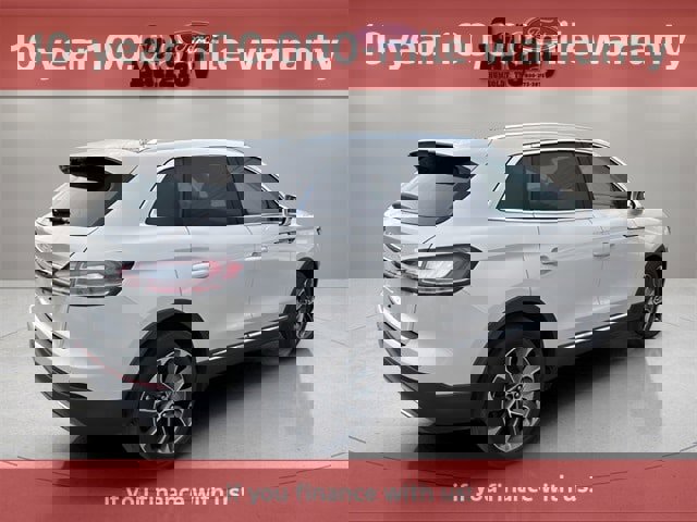 Used 2022 Lincoln Nautilus Reserve w/ Luxury Package image 9