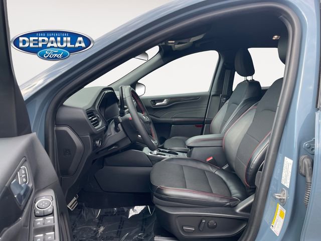 Used 2023 Ford Escape ST-Line w/ Tech Pack #1 AWD/4WD image 11