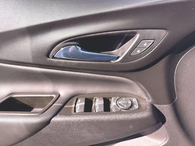 Used 2021 Chevrolet Equinox LT image 22