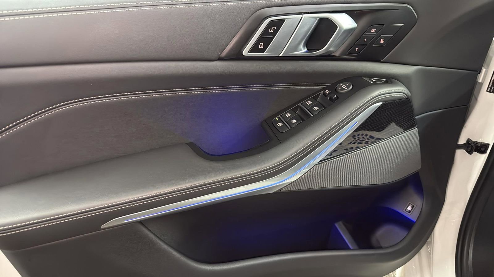 Used 2024 BMW X5 xDrive50e w/ M Sport Package image 12