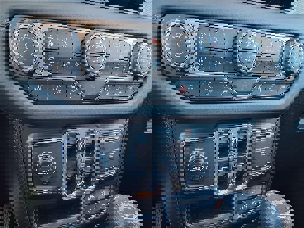 New 2026 Jeep Wrangler Sahara w/ Safety Group AWD/4WD image 5