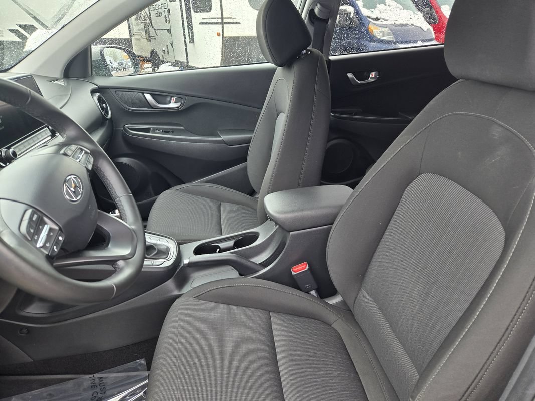 Used 2023 Hyundai Kona SEL w/ Convenience Package AWD/4WD image 16