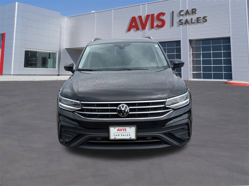 Used 2024 Volkswagen Tiguan SE image 10