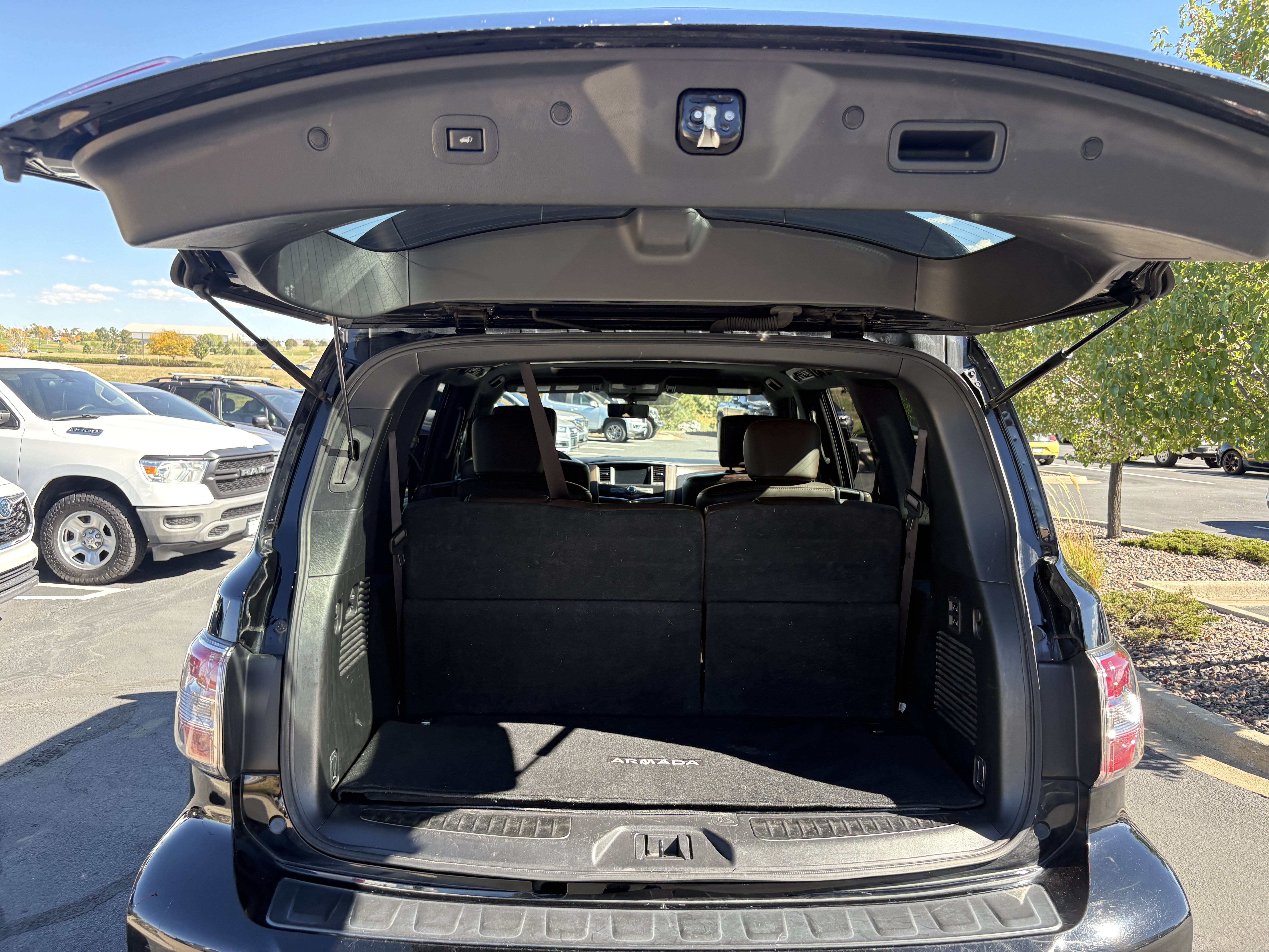 Used 2018 Nissan Armada Platinum w/ Captain Seat Package AWD/4WD image 6