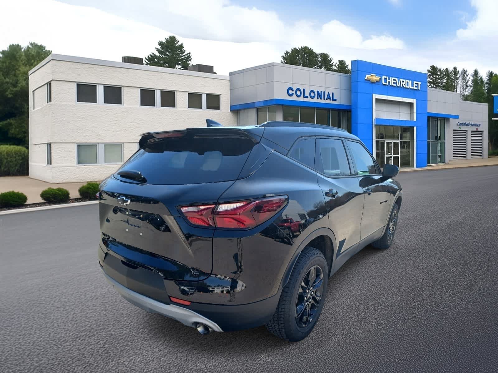 Used 2022 Chevrolet Blazer LT w/ Midnight/Sport Edition AWD/4WD image 4