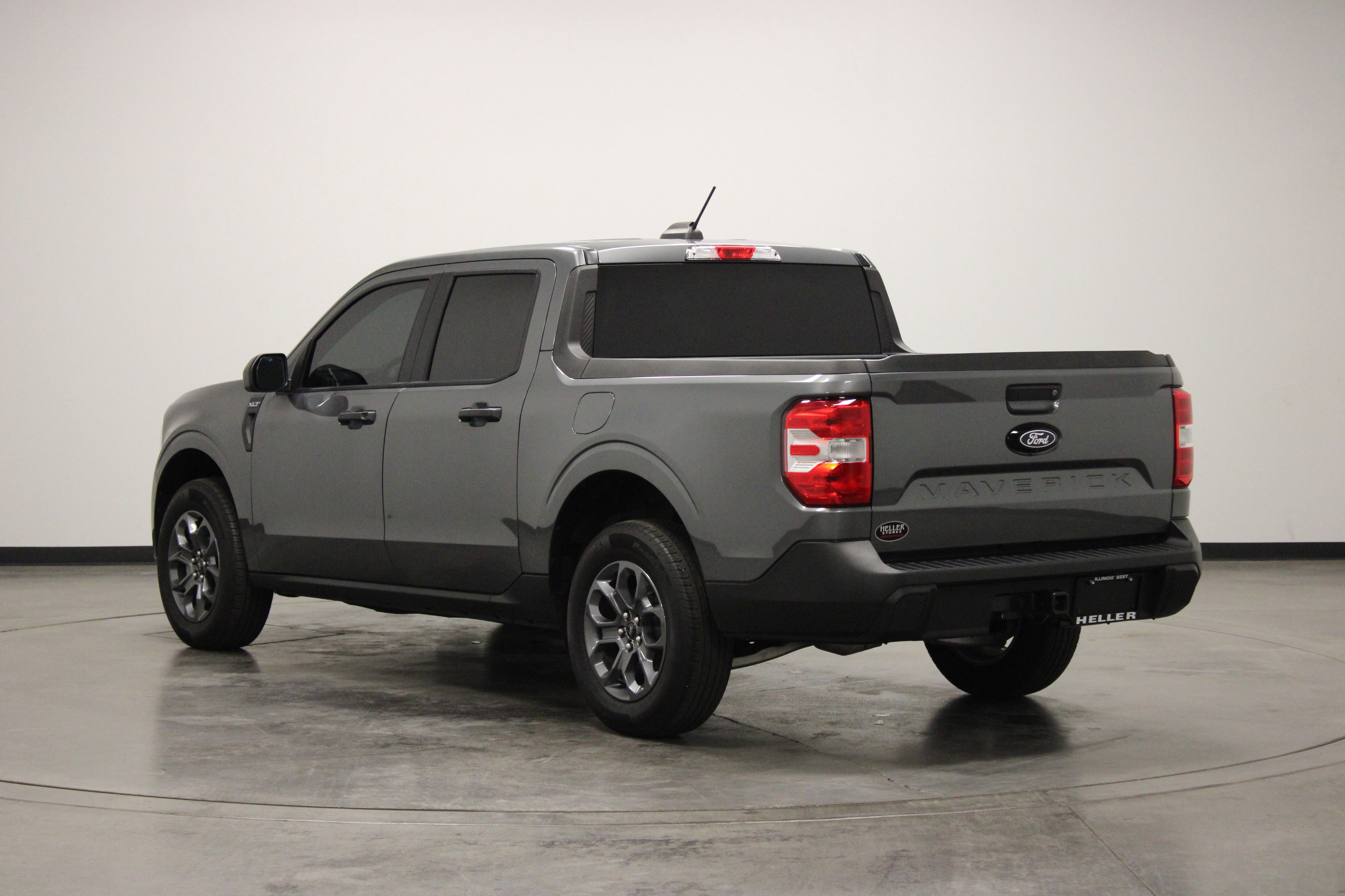 Used 2025 Ford Maverick XLT AWD/4WD image 6