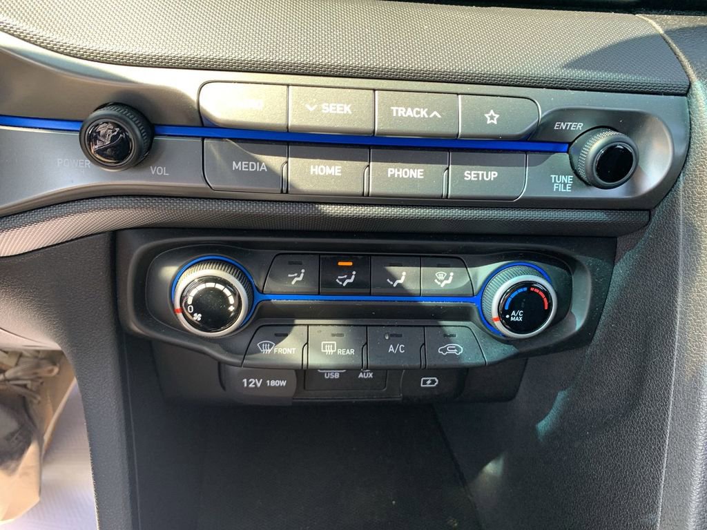 Used 2020 Hyundai Veloster 2.0 FWD image 18