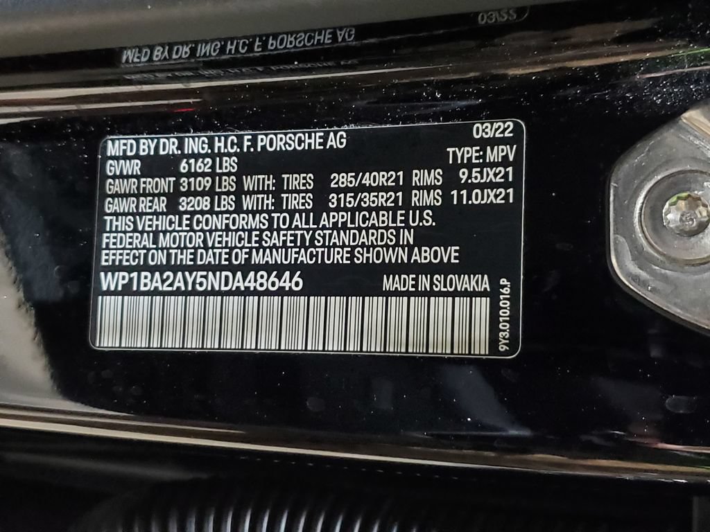 Used 2022 Porsche Cayenne Coupe AWD/4WD image 43