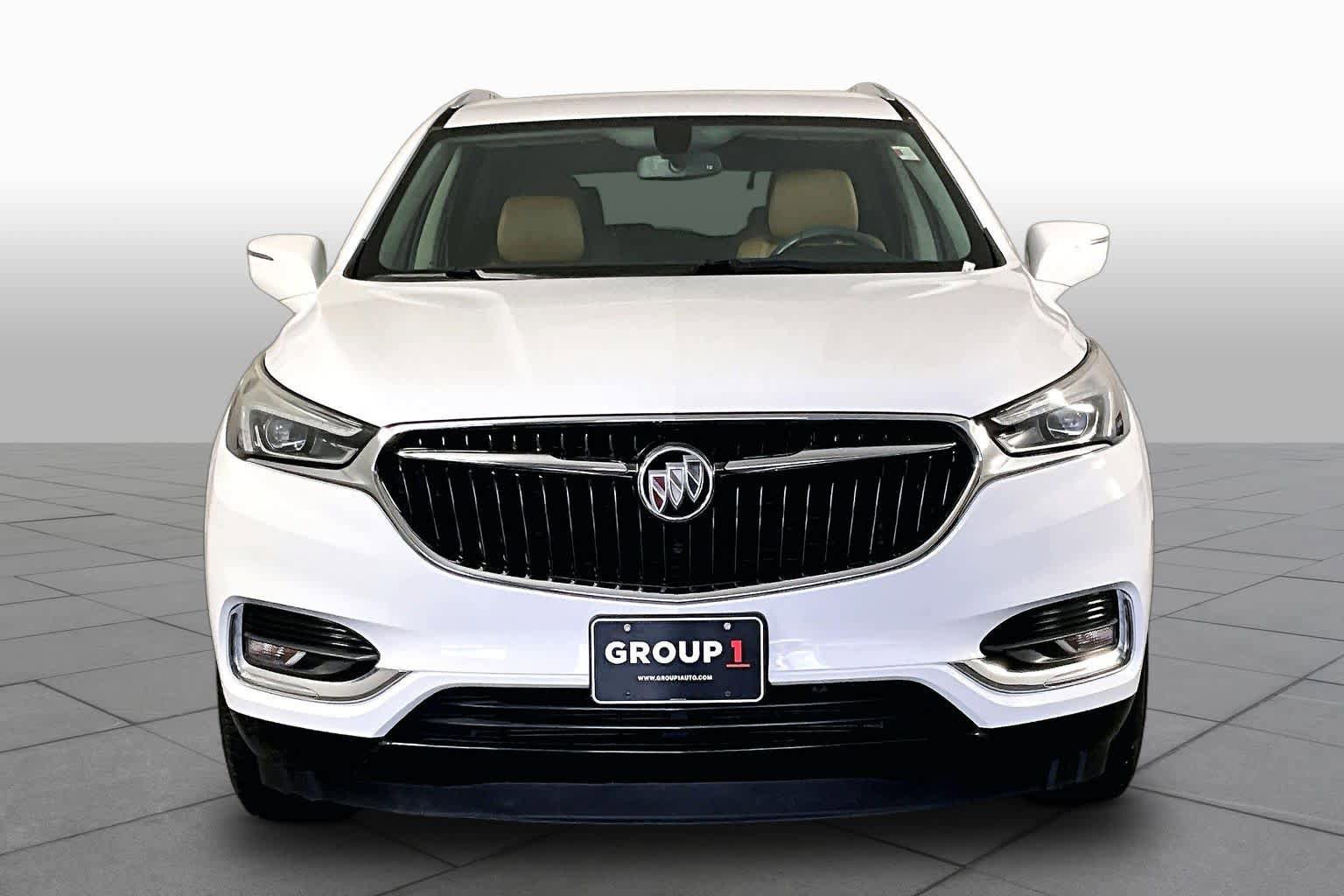 Used 2018 Buick Enclave Essence FWD image 4